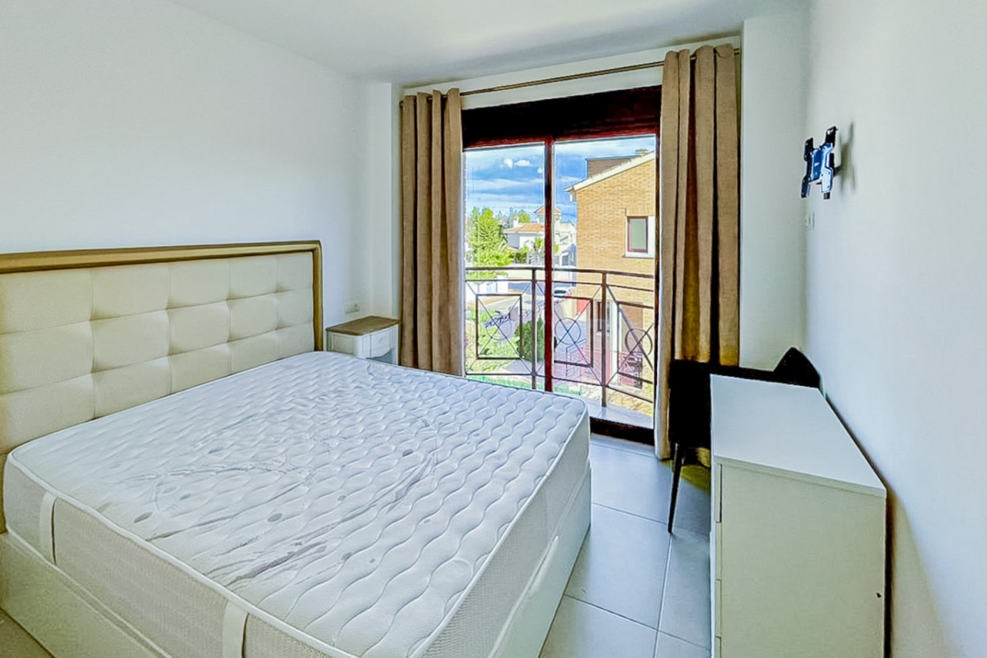 Revente - Villa - La Nucía - Montebello