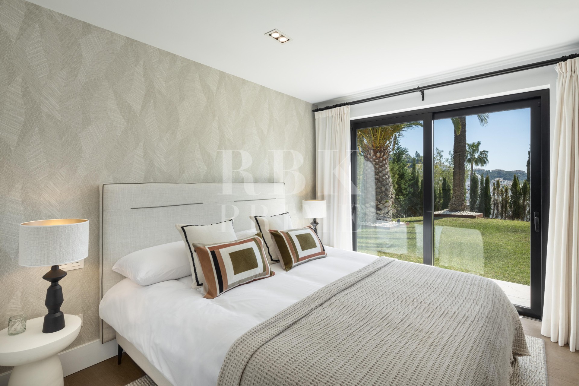 Revente - Villa - Malaga - Nueva Andalucía