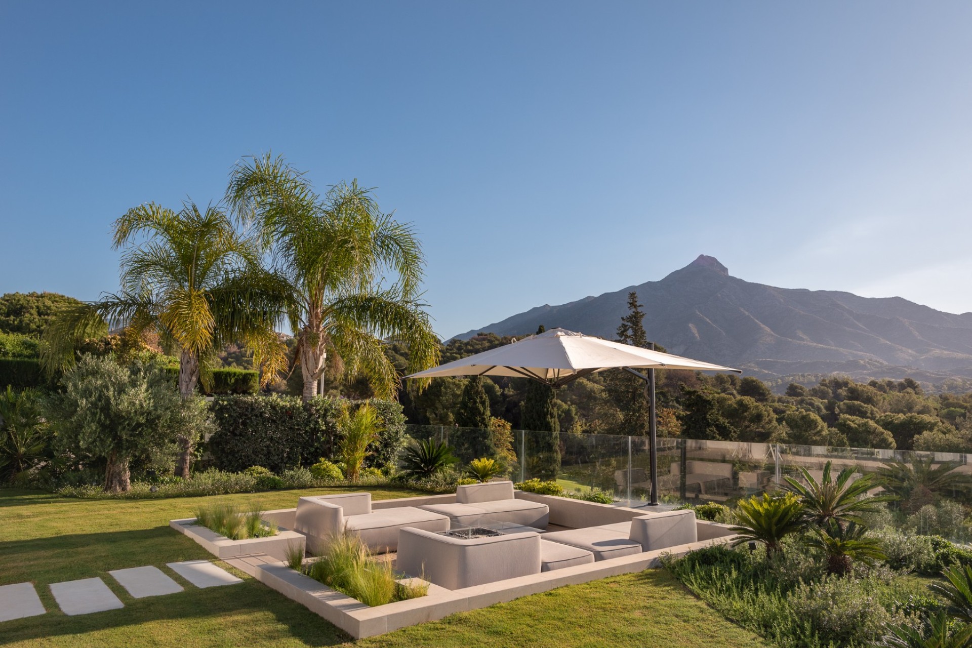 Revente - Villa - Marbella - Nueva Andalucía