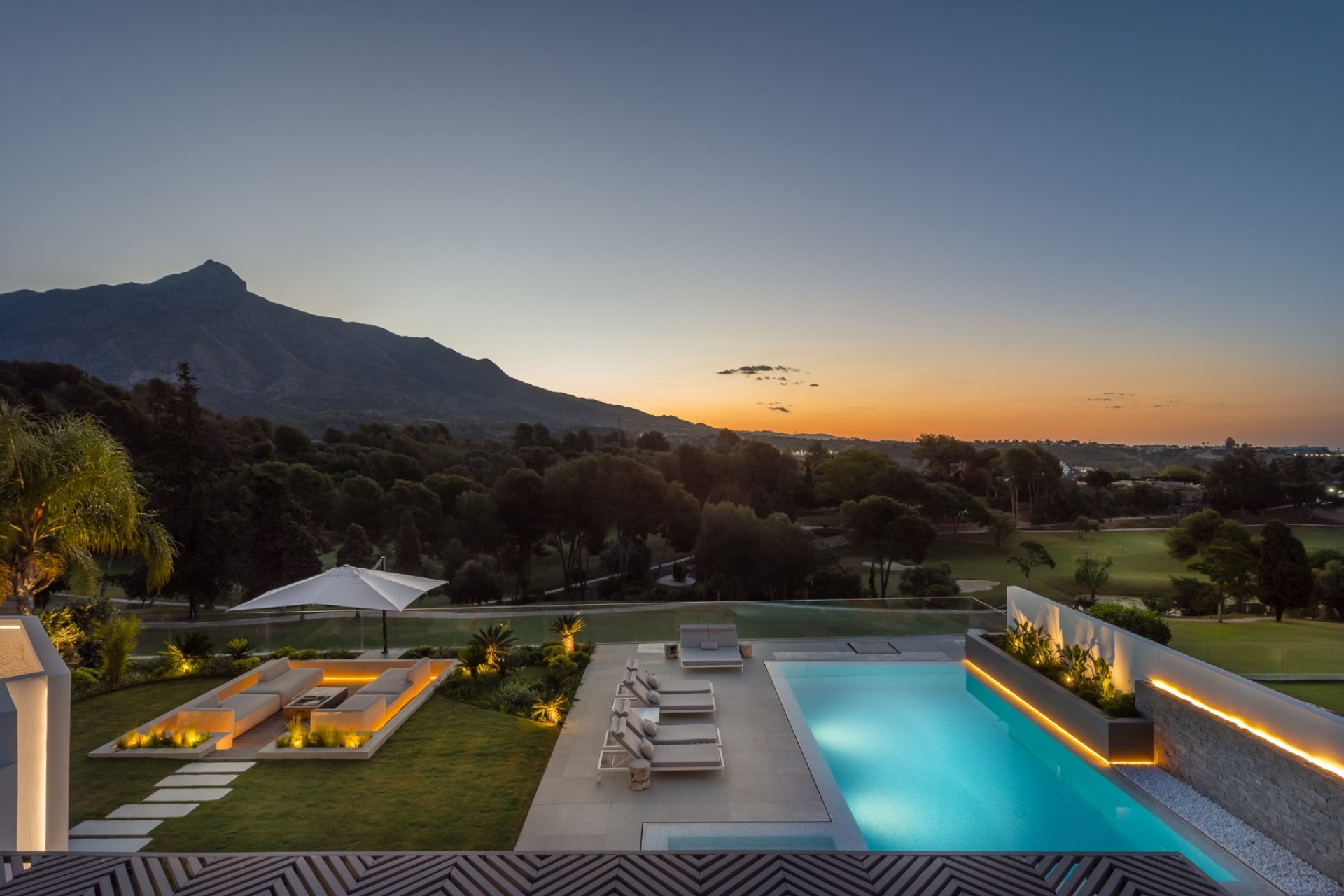 Revente - Villa - Marbella - Nueva Andalucía