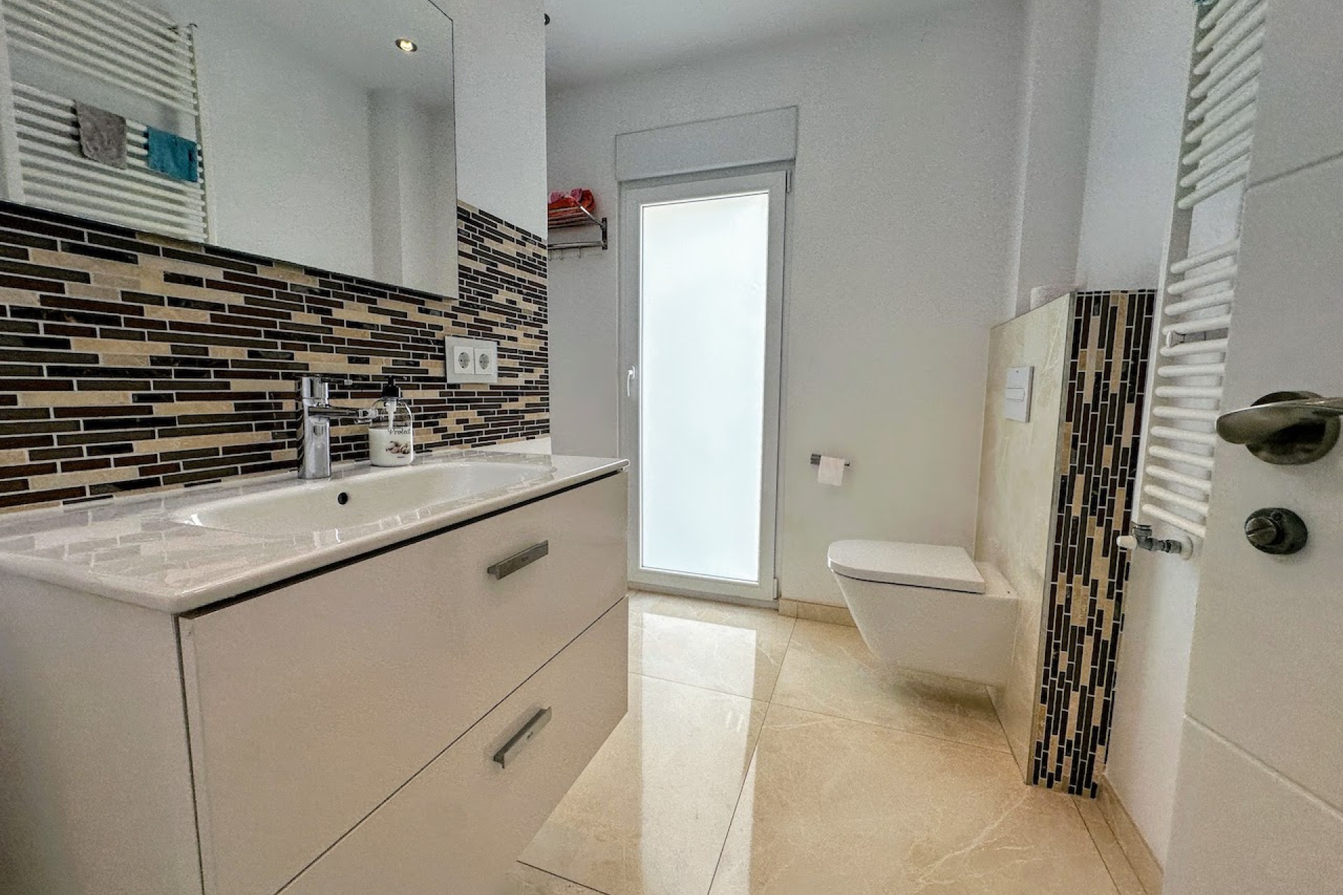 Revente - Villa - Orihuela Costa - La Zenia