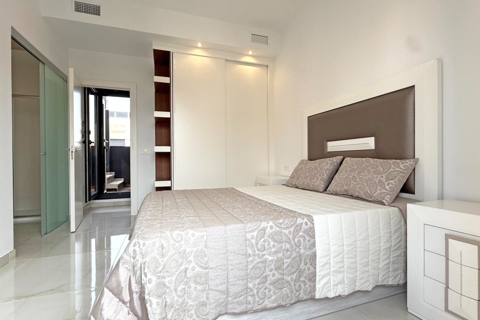 Revente - Villa - Orihuela Costa - Lomas De Cabo Roig