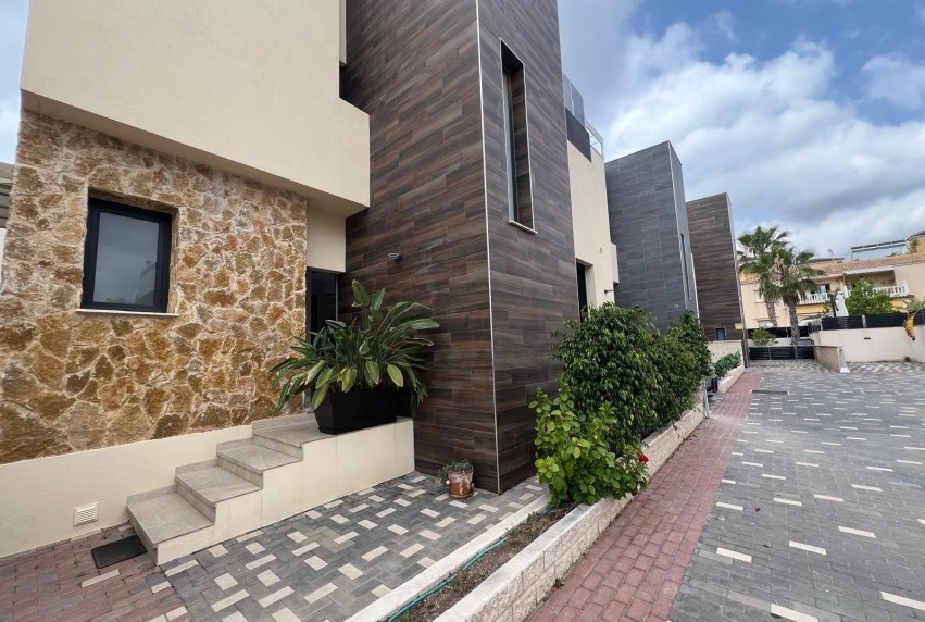 Revente - Villa - Orihuela Costa - Lomas De Cabo Roig