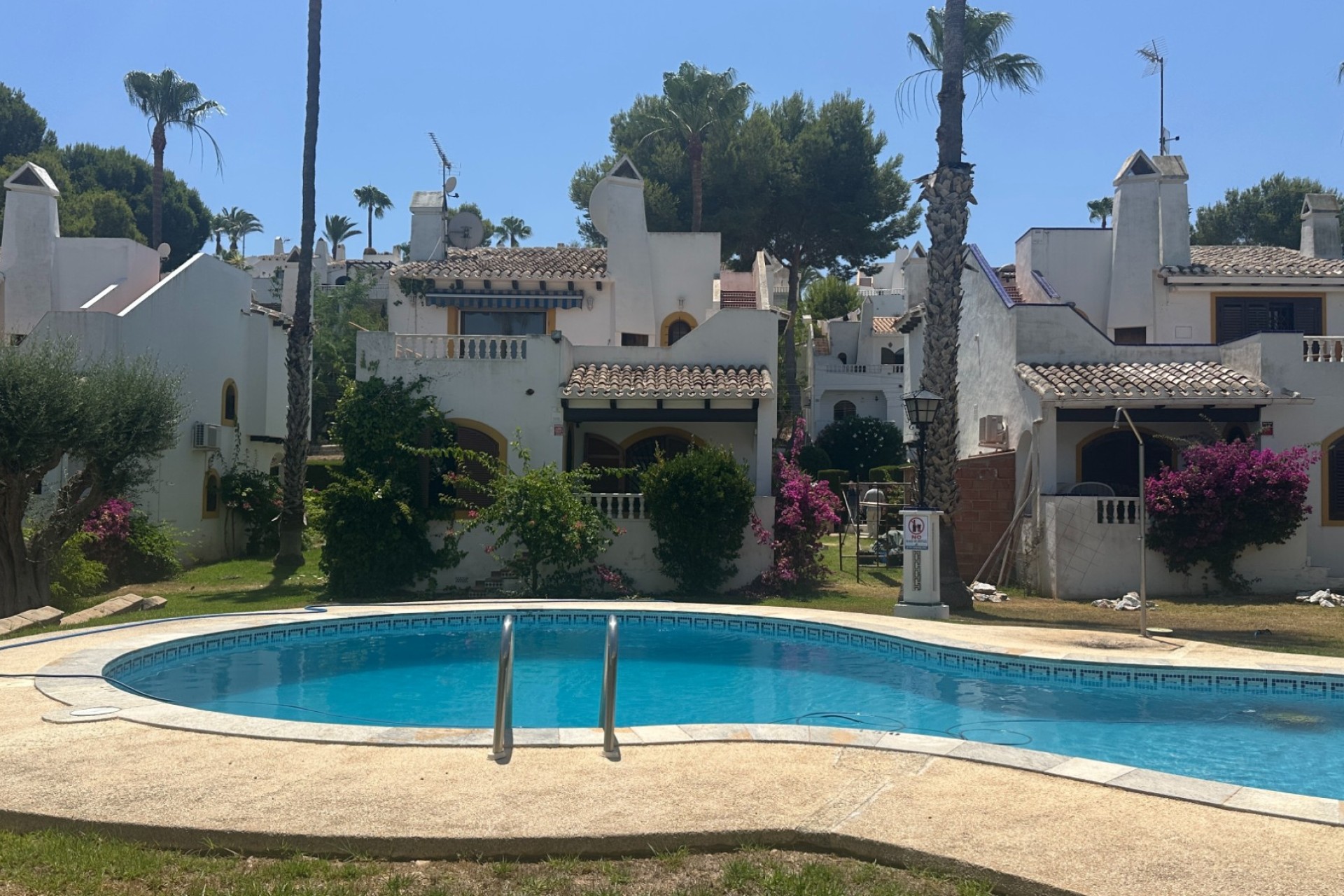 Revente - Villa - Orihuela Costa - Los Dolses