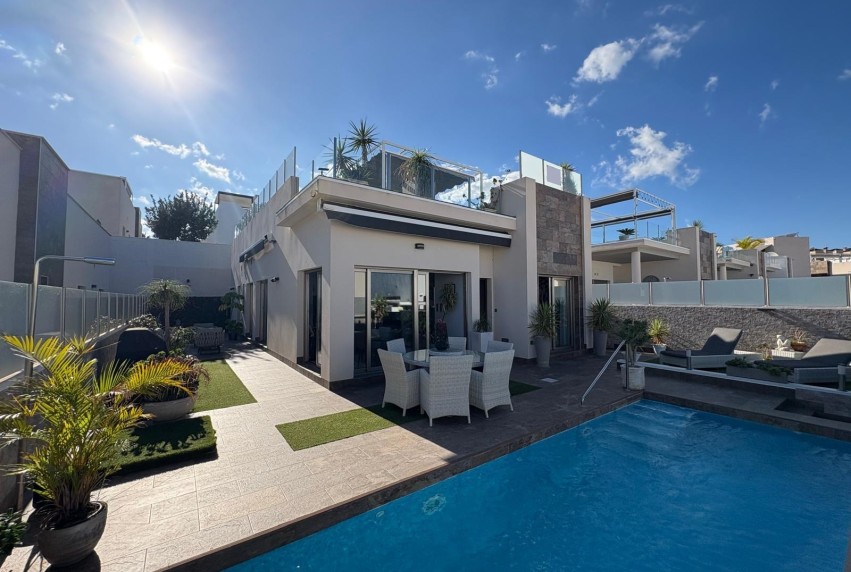 Revente - Villa - Orihuela Costa - Villamartín