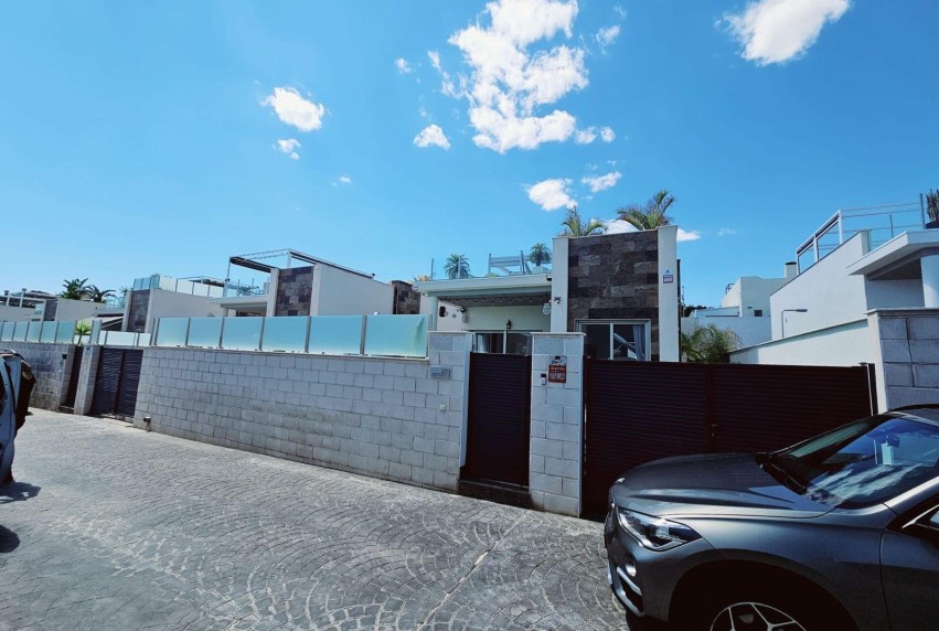 Revente - Villa - Orihuela Costa - Villamartín