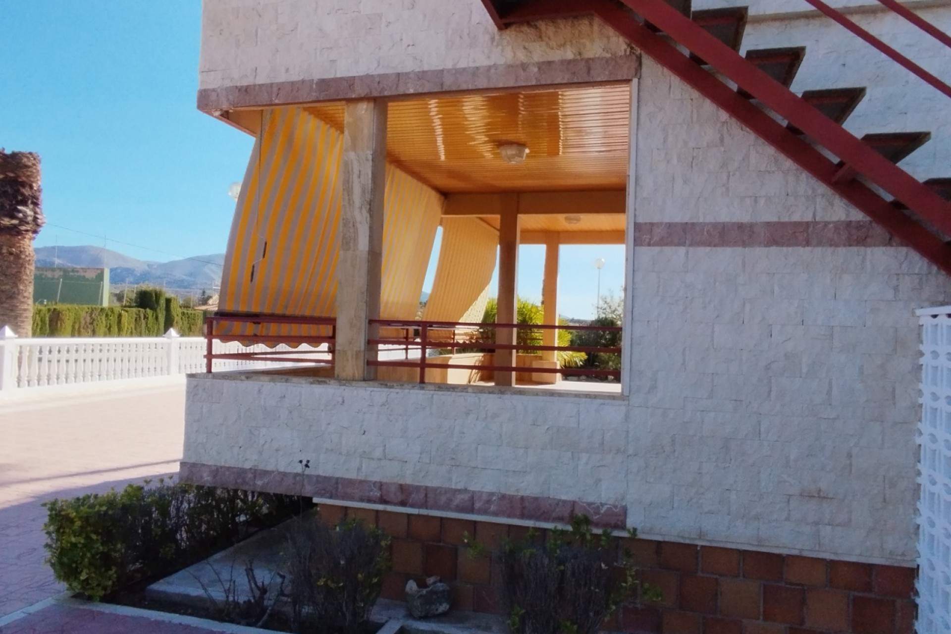 Revente - Villa - Sax