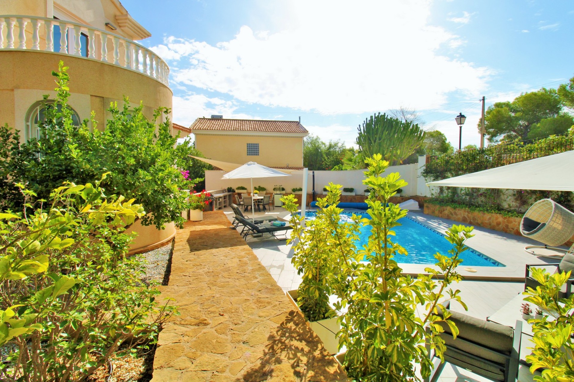 Revente - Villa - Villamartín
