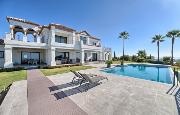 Villa - Herverkoop - Estepona - Los Flamingos