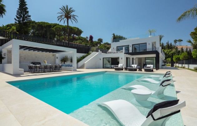 Villa - Herverkoop - Marbella - Nueva Andalucía