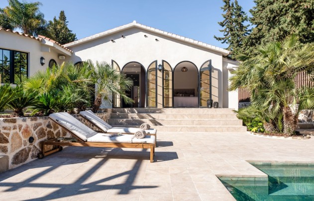 Villa - Herverkoop - Marbella - Nueva Andalucía