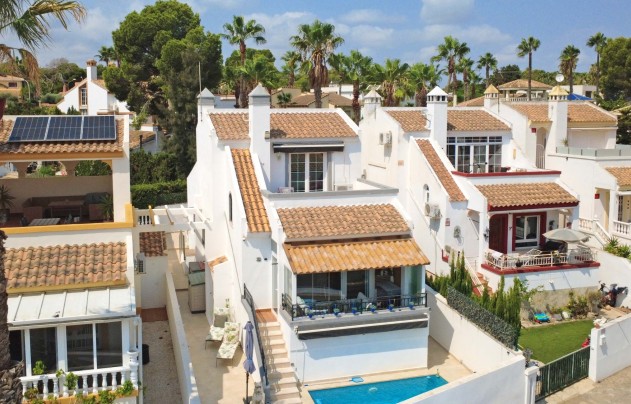 Villa - Herverkoop - Orihuela Costa - MM-47710