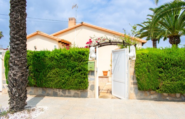 Villa - Herverkoop - Orihuela Costa - MUY CERCA DE LA PLAYA