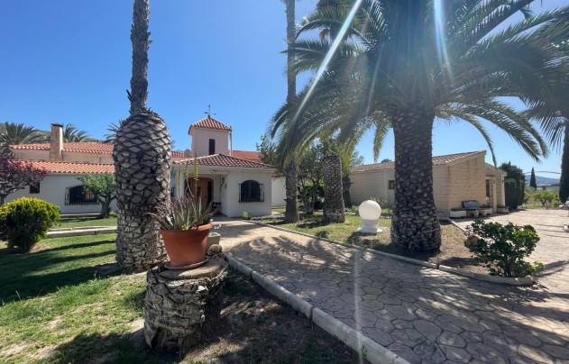 Villa - Resale - Elda - Elda