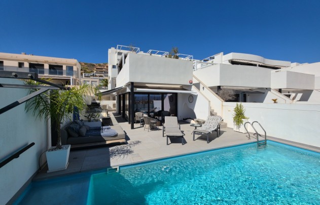 Villa - Resale - Guardamar del Segura - Urbanizaciones