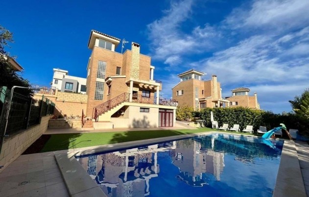 Villa - Resale - La Nucía - La Nucía