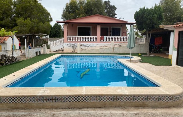 Villa - Resale - Los Montesinos - La Herrada