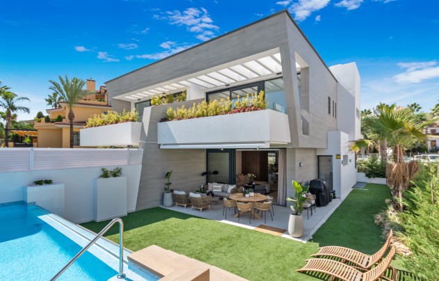 Villa - Resale - Marbella - MM-24743