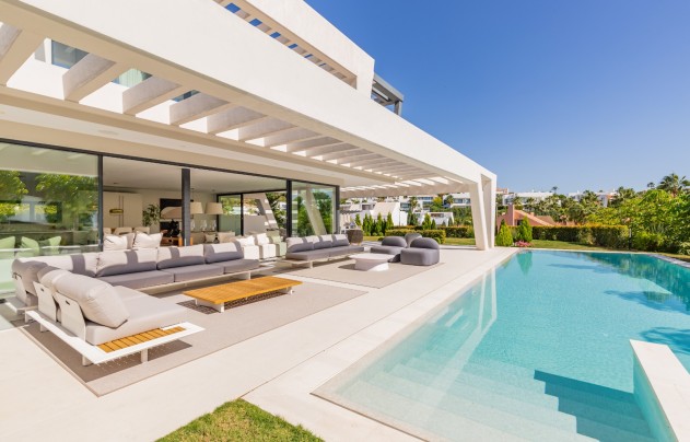 Villa - Resale - Marbella - Nueva Andalucía