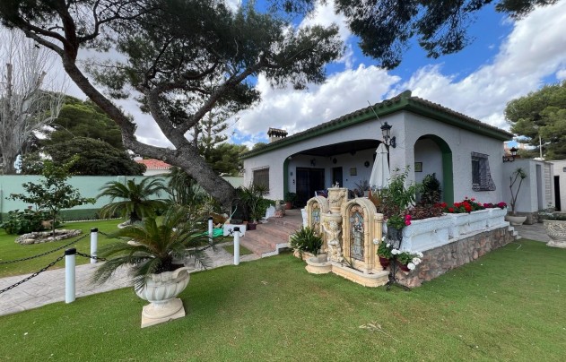 Villa - Resale - Orihuela Costa - Campoamor