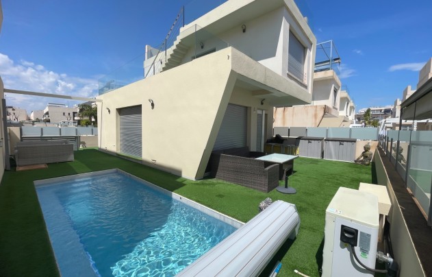 Villa - Resale - Orihuela Costa - Mil Palmeras