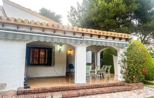 Villa - Resale - Orihuela Costa - Punta Prima