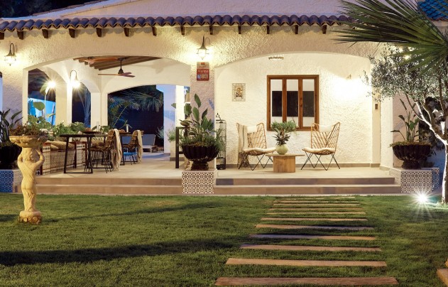 Villa - Resale - Orihuela Costa - Punta Prima