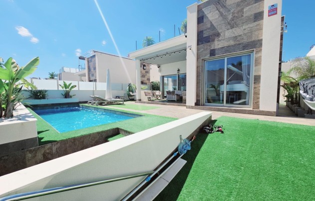 Villa - Resale - Orihuela Costa - Villamartín