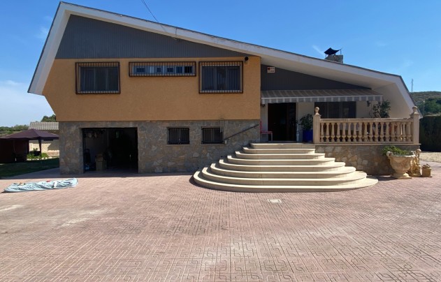 Villa - Resale - Petrer - Petrer