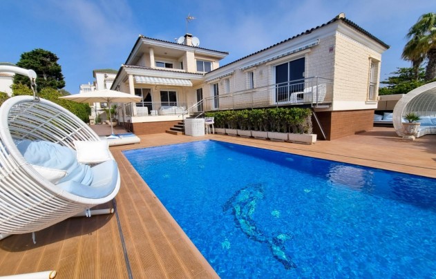 Villa - Resale - Torrevieja - La Mata