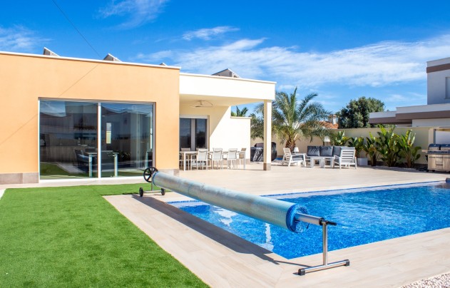 Villa - Resale - Torrevieja - La Siesta