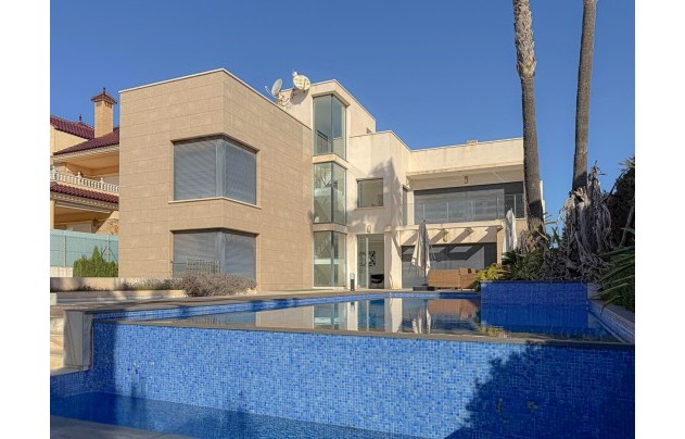 Villa - Resale - Torrevieja - La veleta