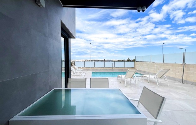 Villa - Resale - Torrevieja - Los Altos