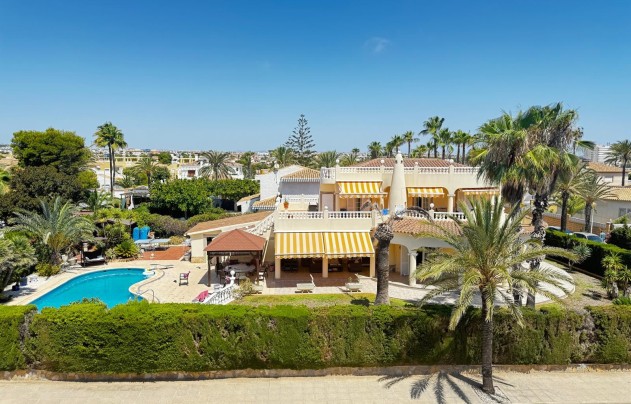 Villa - Resale - Torrevieja - Punta Prima