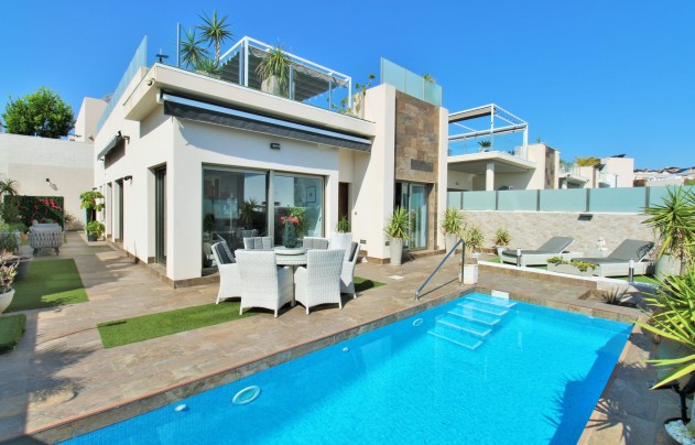 Villa - Resale - Villamartín - Villamartín