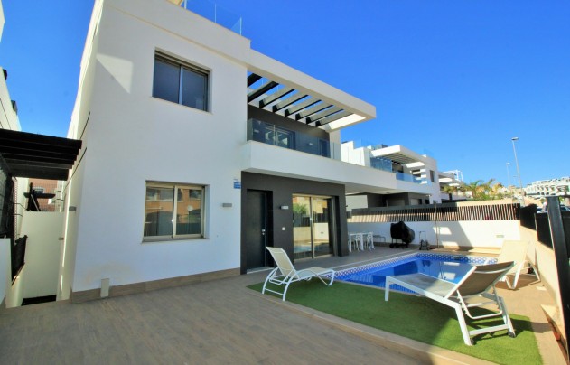 Villa - Resale - Villamartín - Villamartín