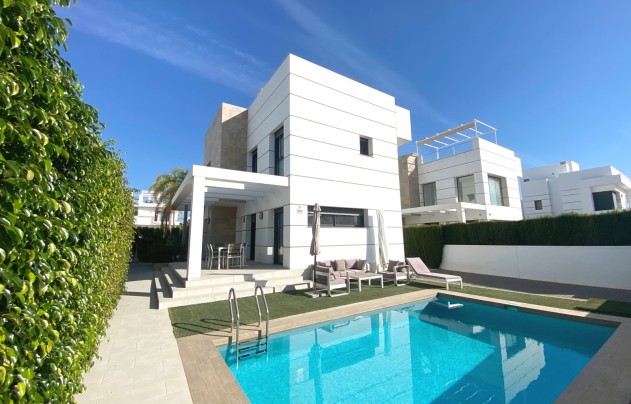 Villa - Reventa - Ciudad Quesada - Doña Pepa