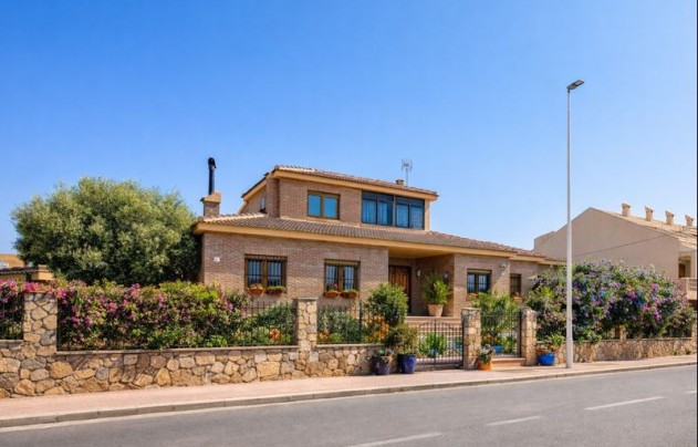 Villa - Reventa - Torrevieja - La Mata