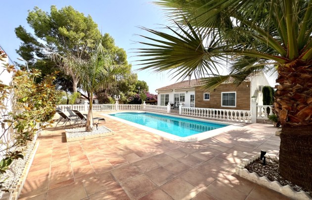 Villa - Reventa - Torrevieja - Los Balcones