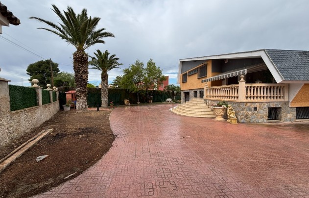 Villa - Revente - Petrer - Petrer