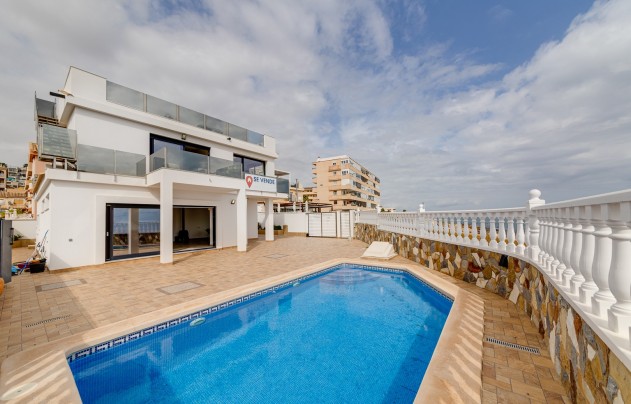 Villa - Revente - Torrevieja - La Mata