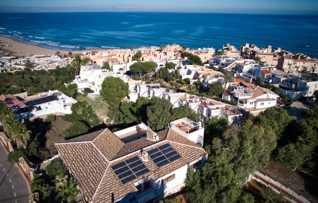 Villa - Revente - Torrevieja - La Mata