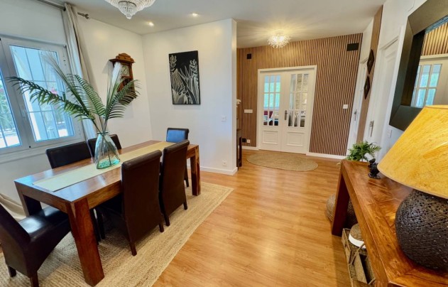 Resale - Villa - Torrellano