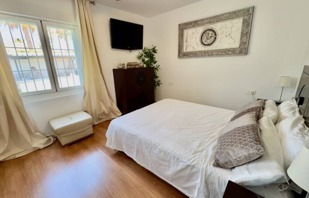 Resale - Villa - Torrellano