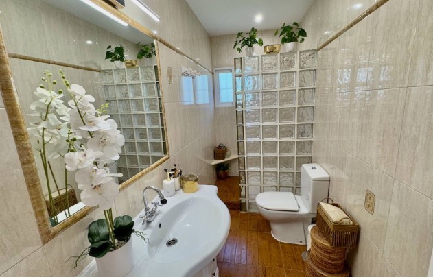 Resale - Villa - Torrellano