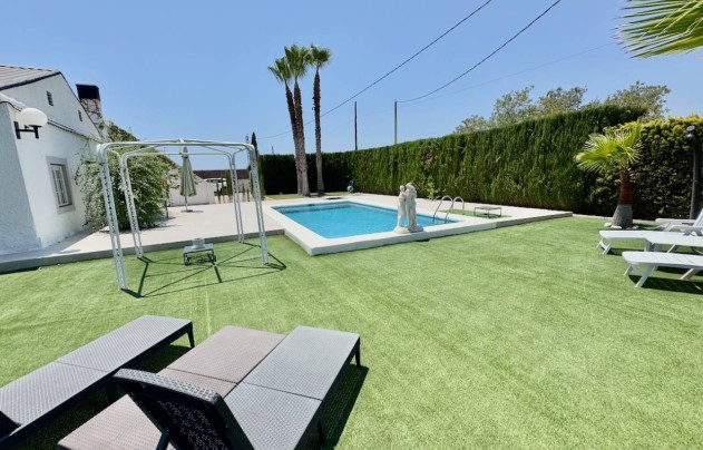 Resale - Villa - Torrellano