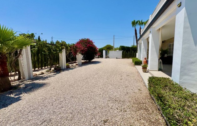 Resale - Villa - Torrellano