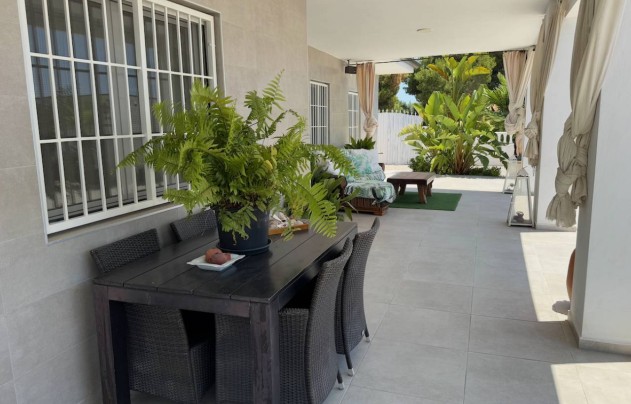 Resale - Villa - Torrellano