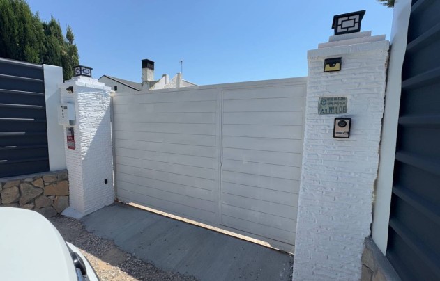 Resale - Villa - Torrellano