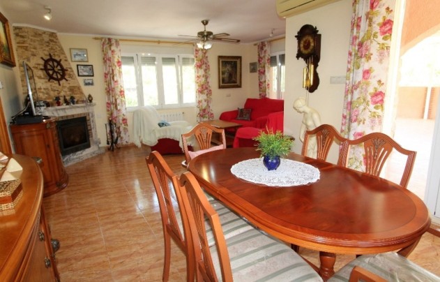 Resale - Villa - Torrevieja - Los Balcones